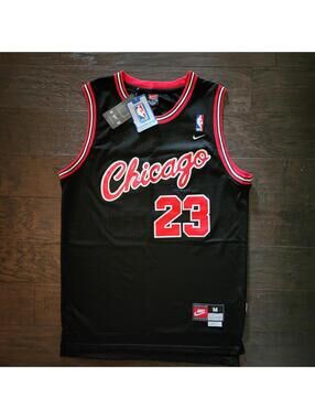 Nike Authentic MICHAEL JORDAN Bulls Jersey Size M+2 NWT